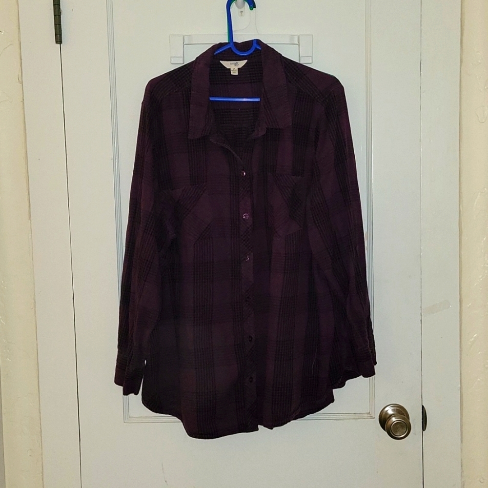 Women's Size 3X Purple and Black Plaid Longsleeve Button Up Blouse